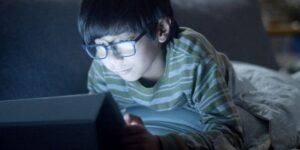 How to Keep Toddler in Bed: Bad Screen Time